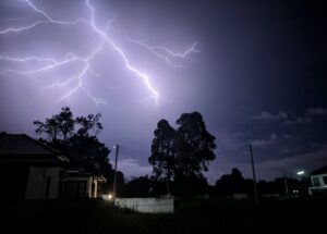 How Solar Batteries Provide Backup Power During Storm Blackouts